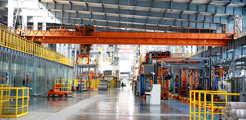 Application of lifting equipment in factory buildings